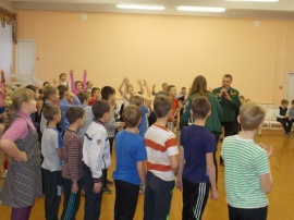 Бойцы студенческого педагогического отряда "Свои" провели конкурсно-игровую программу" Новогодний рыцарский турнир"